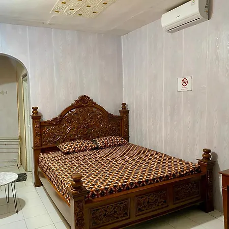 Parikesit Guest House-2